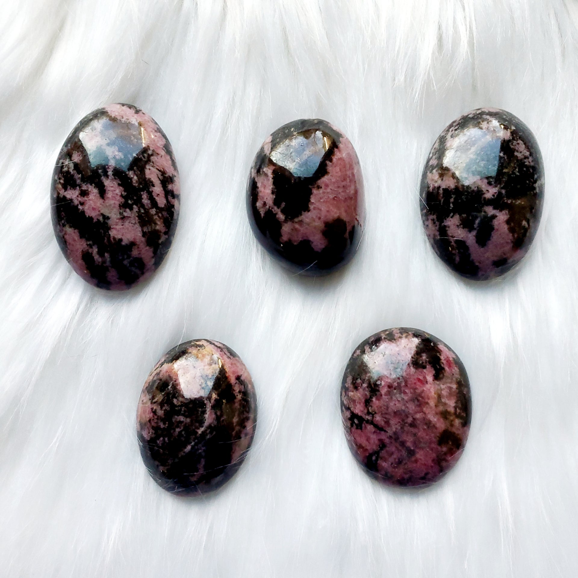 RHODONITE PALM STONE