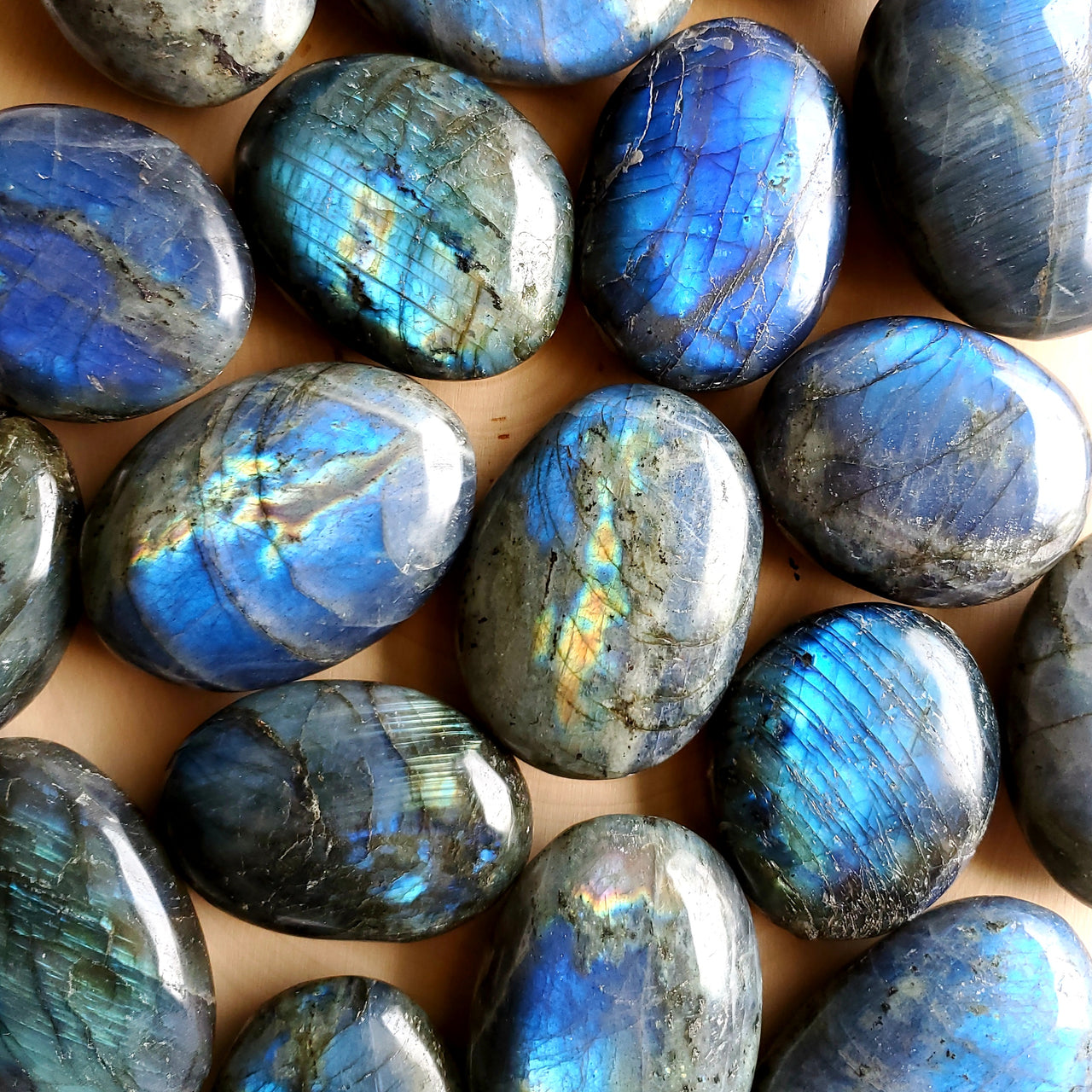 LABRADORITE PALM STONE