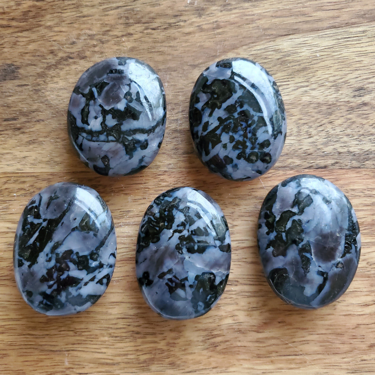 INDIGO GABBRO PALM STONE