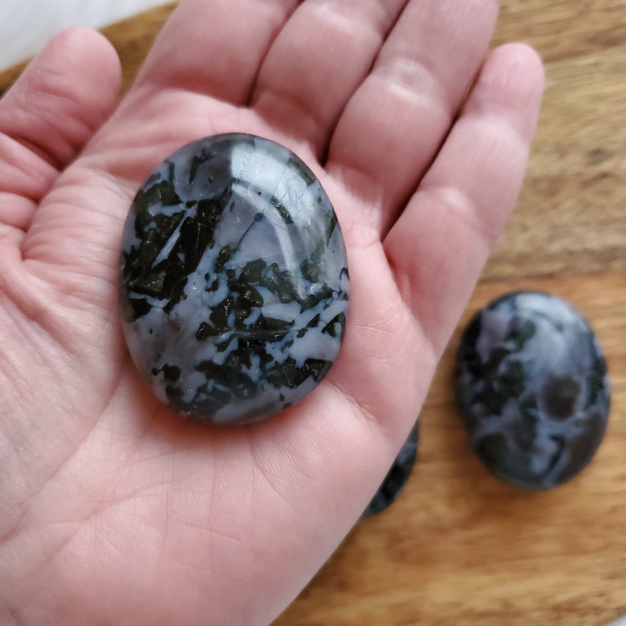 INDIGO GABBRO PALM STONE