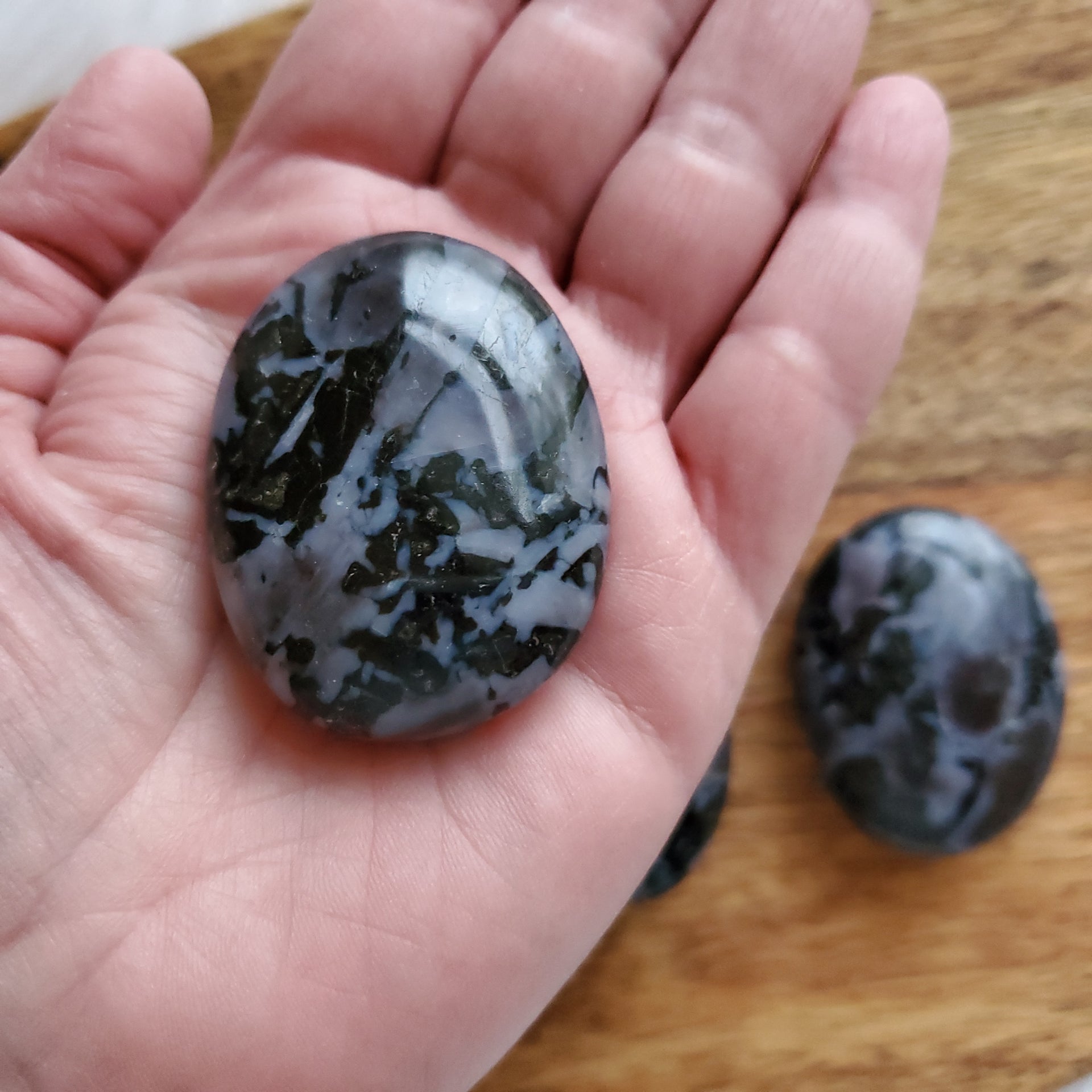 INDIGO GABBRO PALM STONE