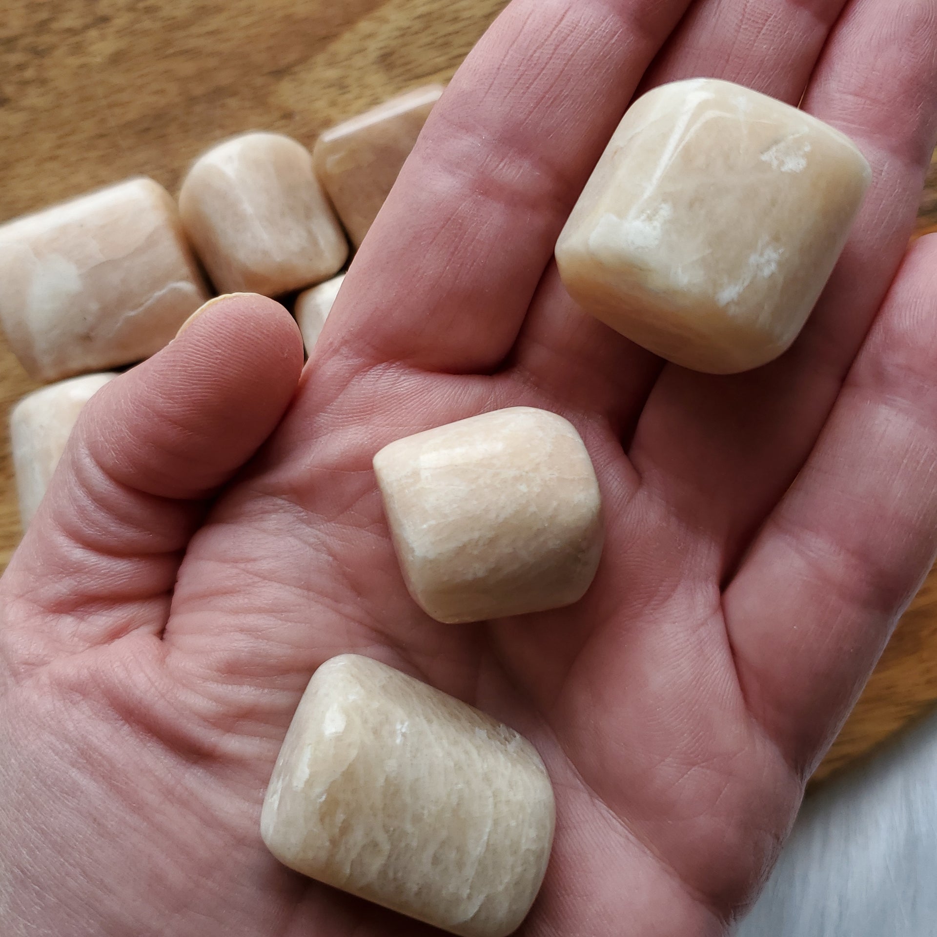 PEACH MOONSTONE TUMBLE