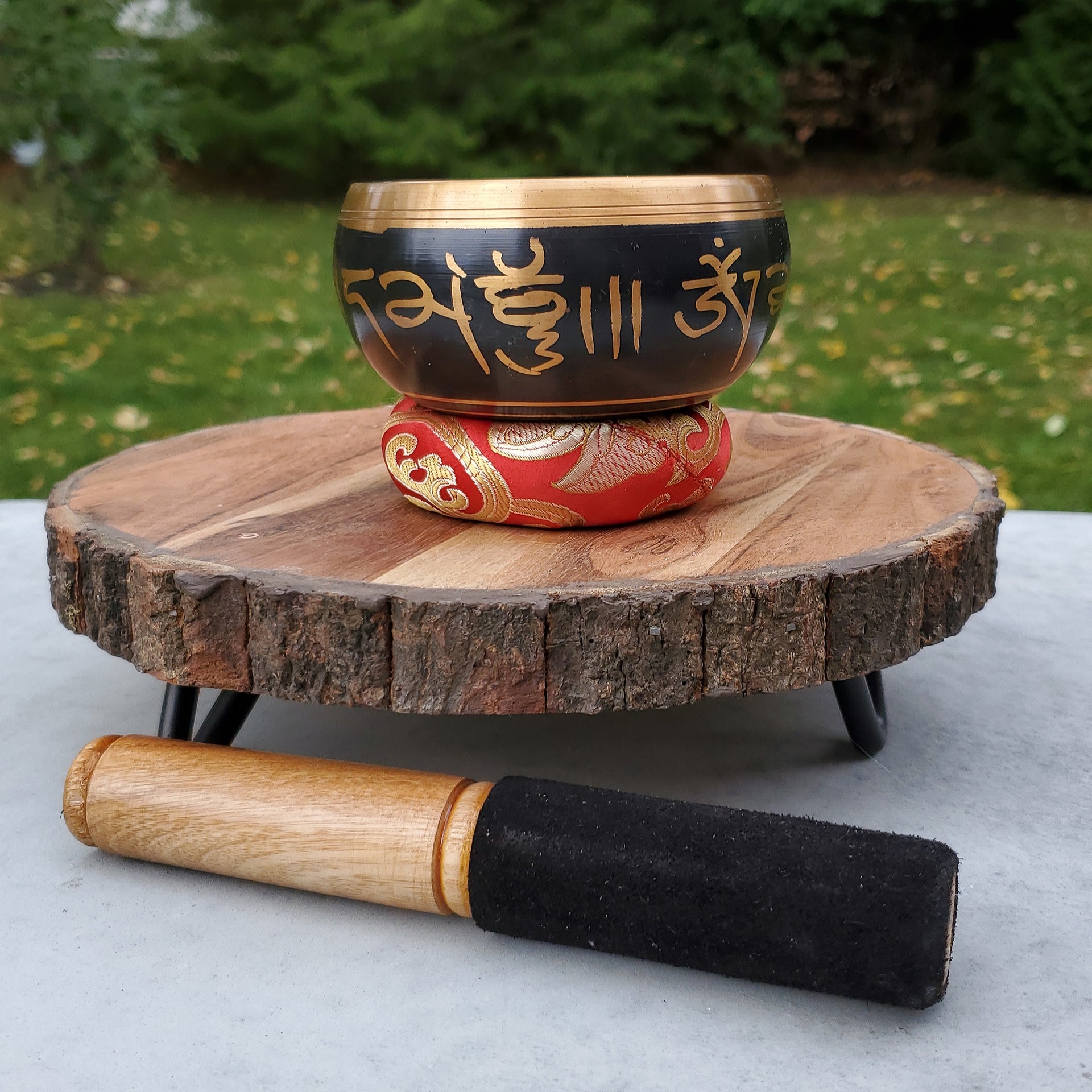 TIBETAN SINGING BOWL