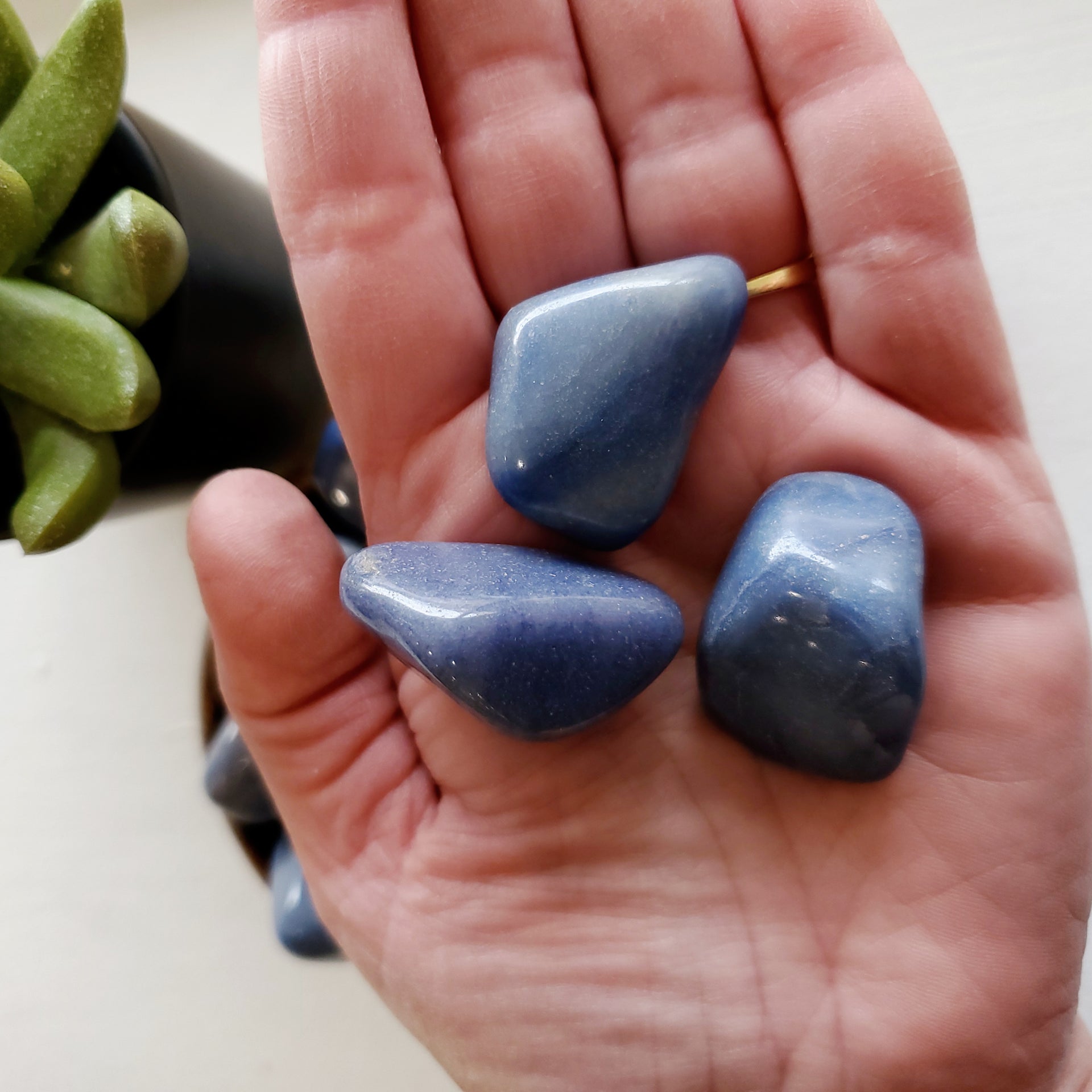 DUMORTIERITE TUMBLE