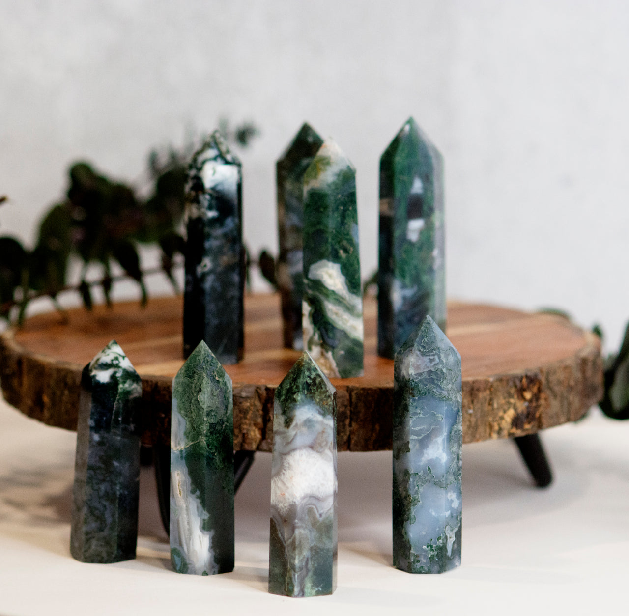 MOSS AGATE POINT