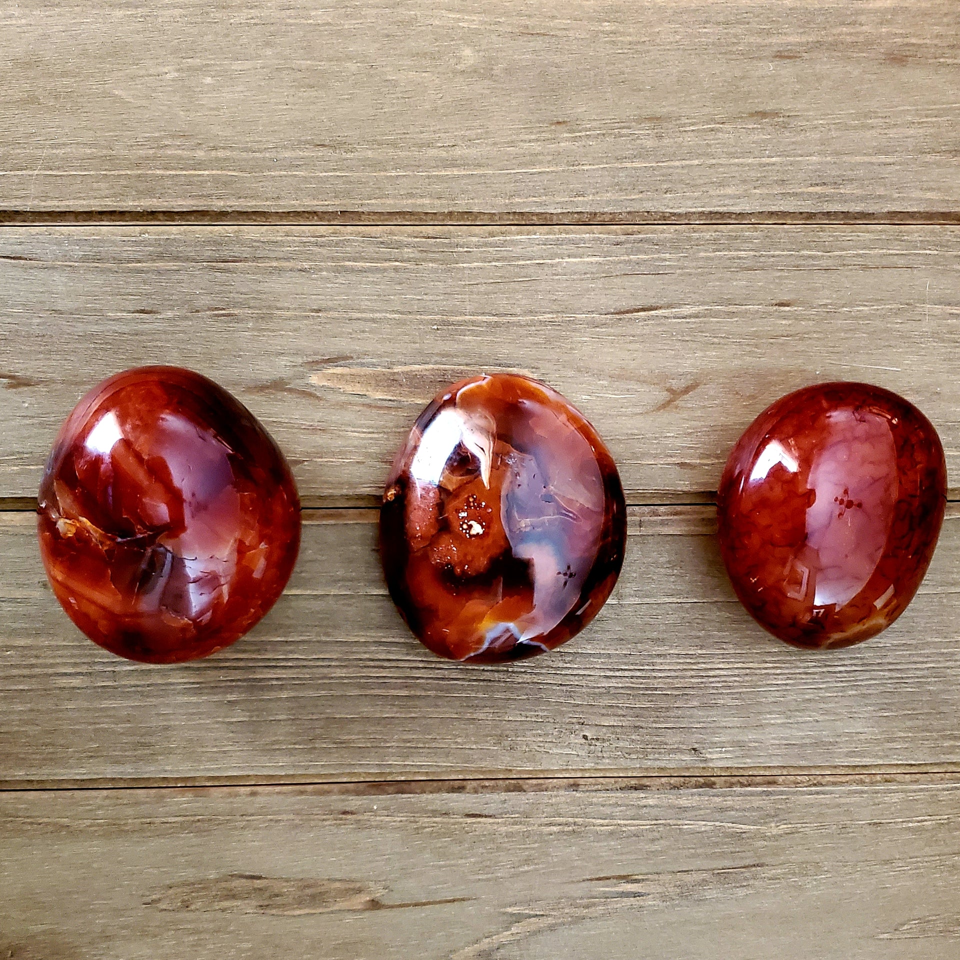 CARNELIAN PALM STONE