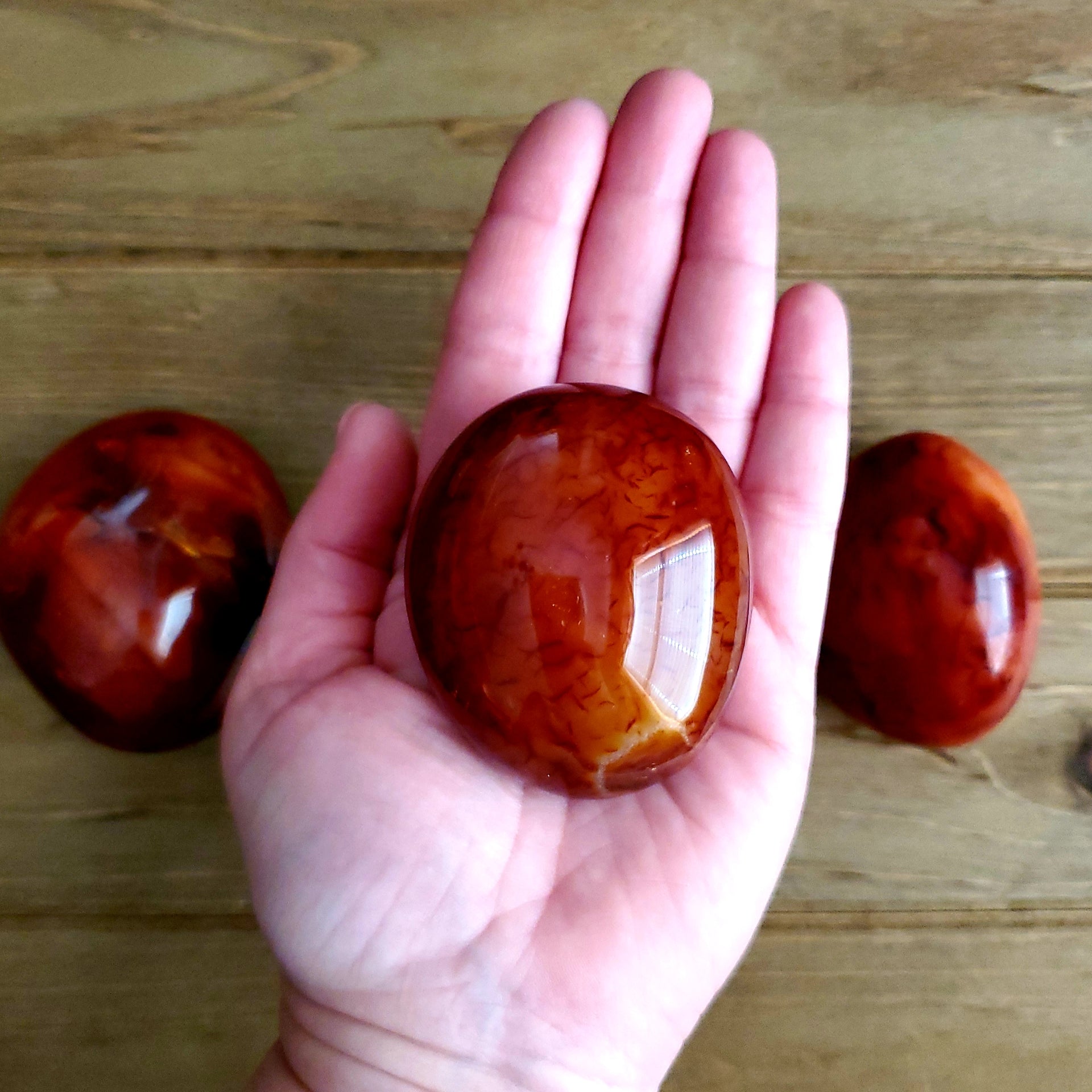 CARNELIAN PALM STONE
