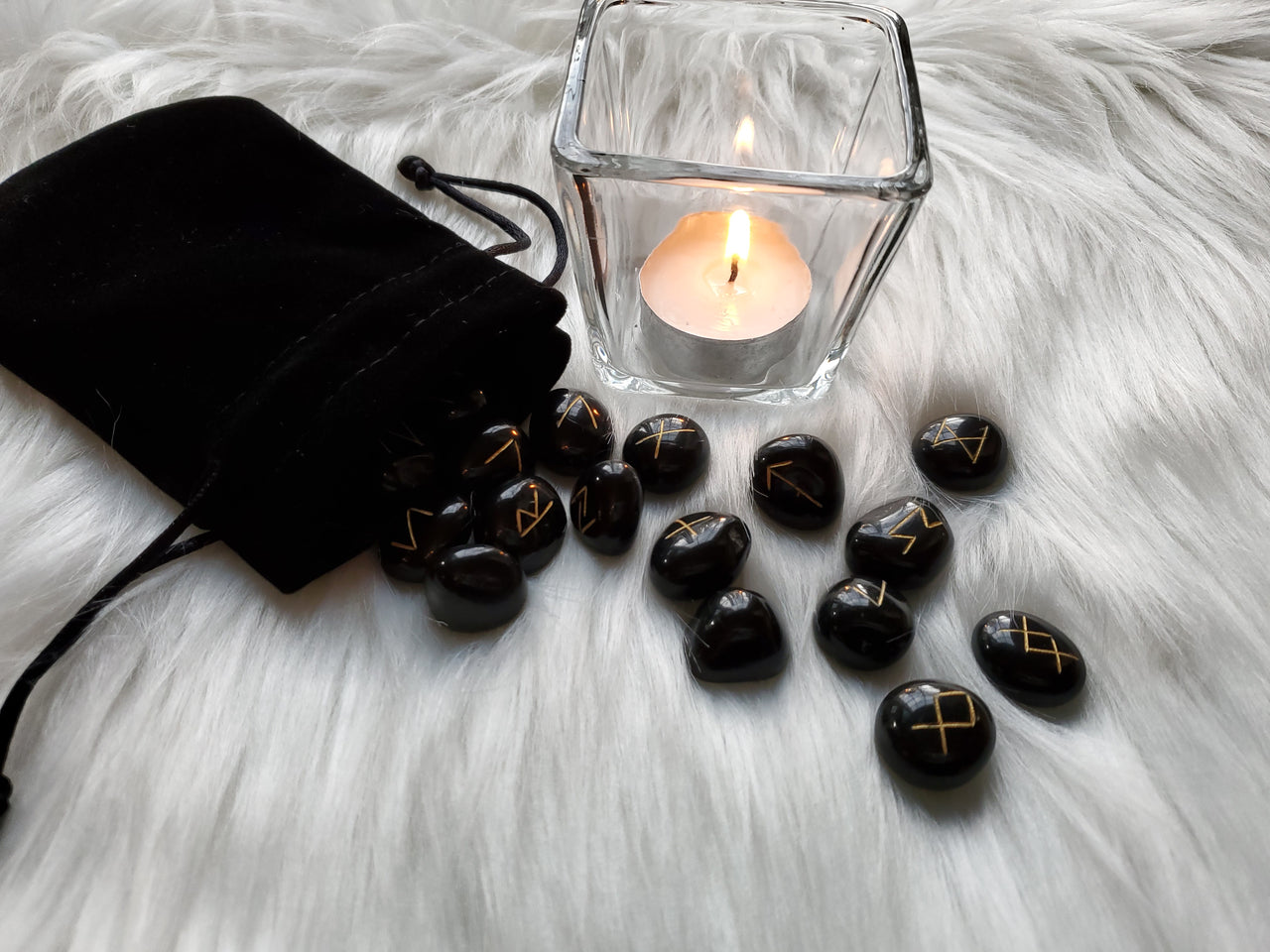 BLACK AGATE RUNES SET