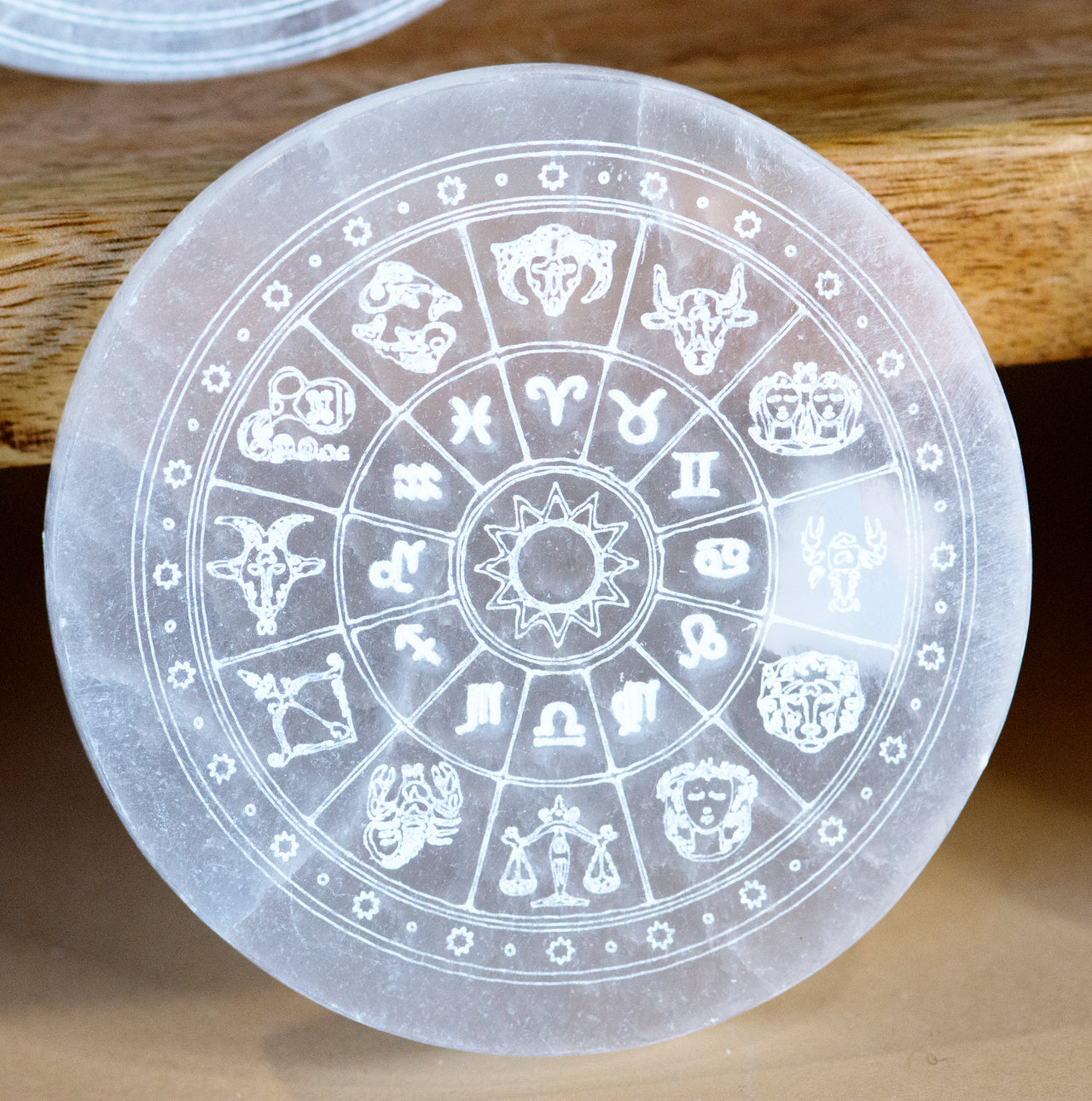 SELENITE CHARGING PLATE