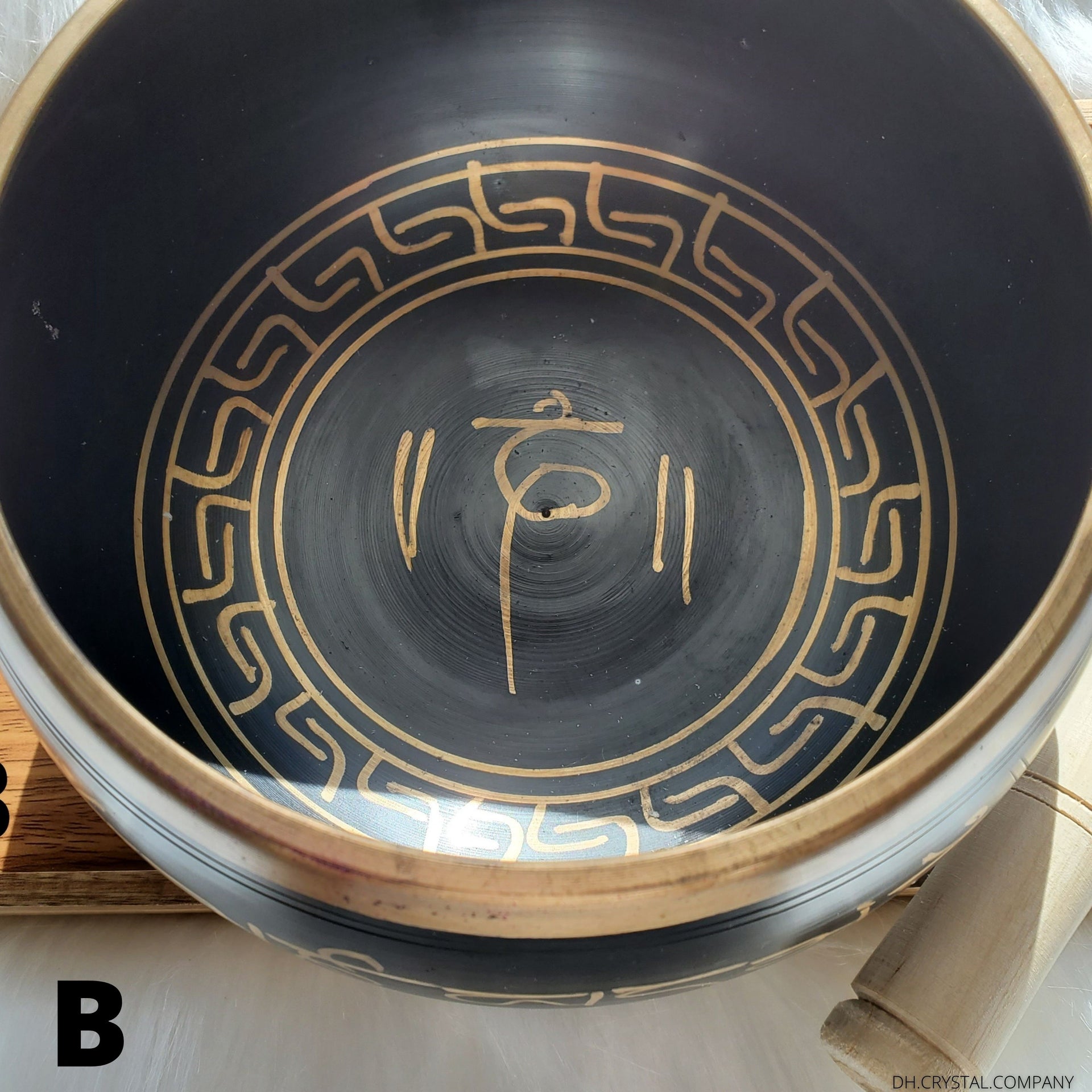 TIBETAN SINGING BOWL