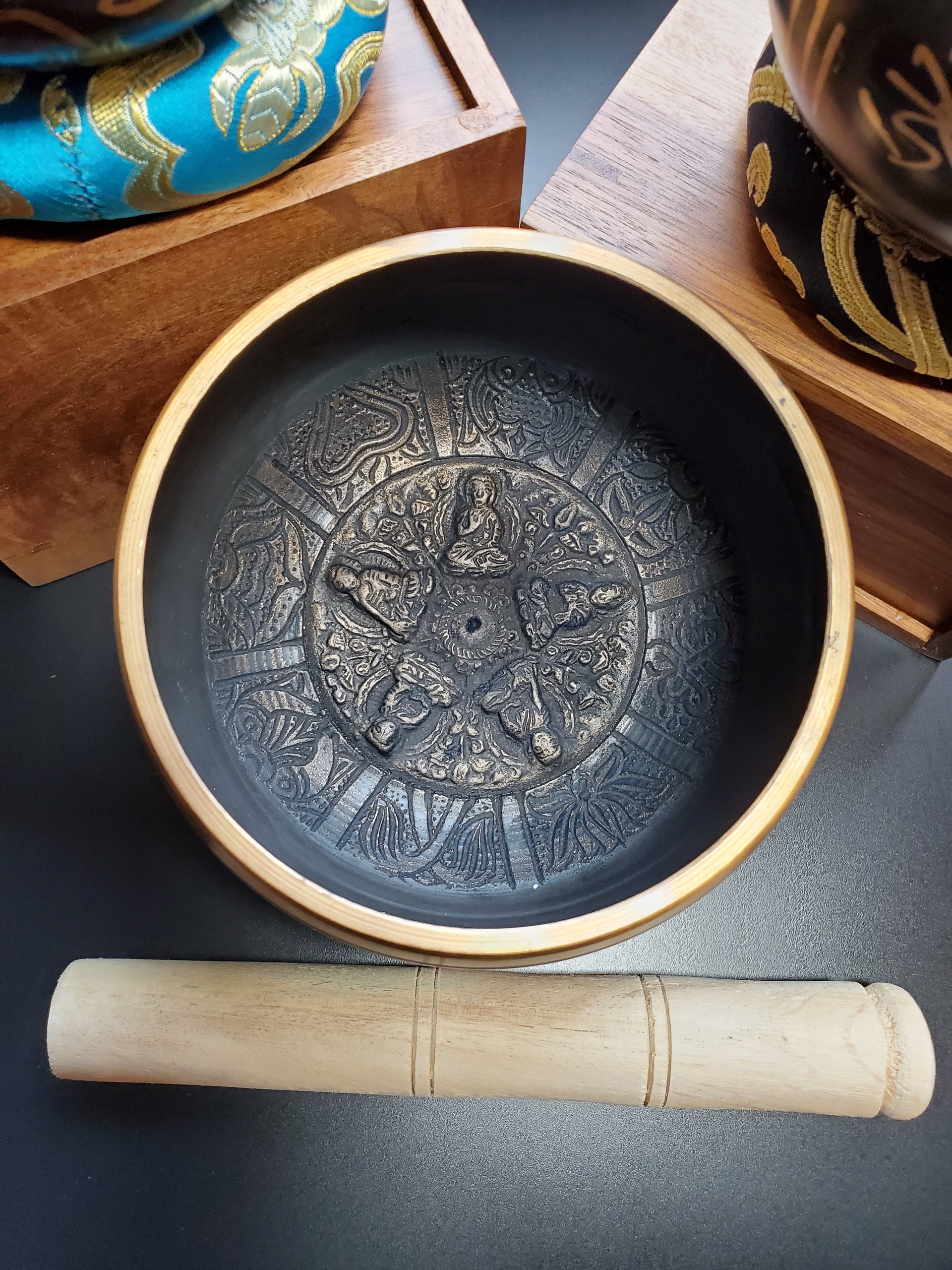 TIBETAN SINGING BOWL