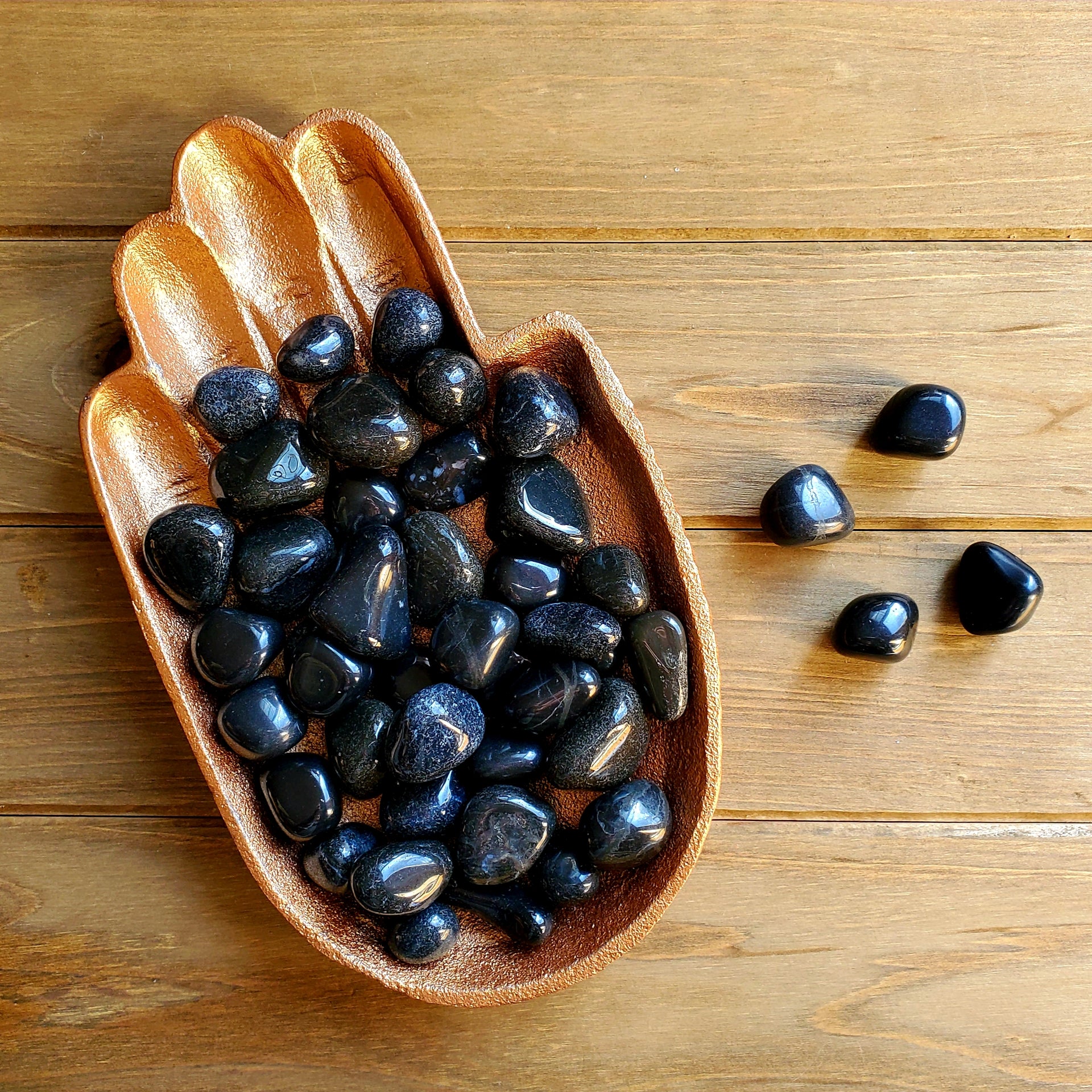 BLACK AGATE TUMBLE