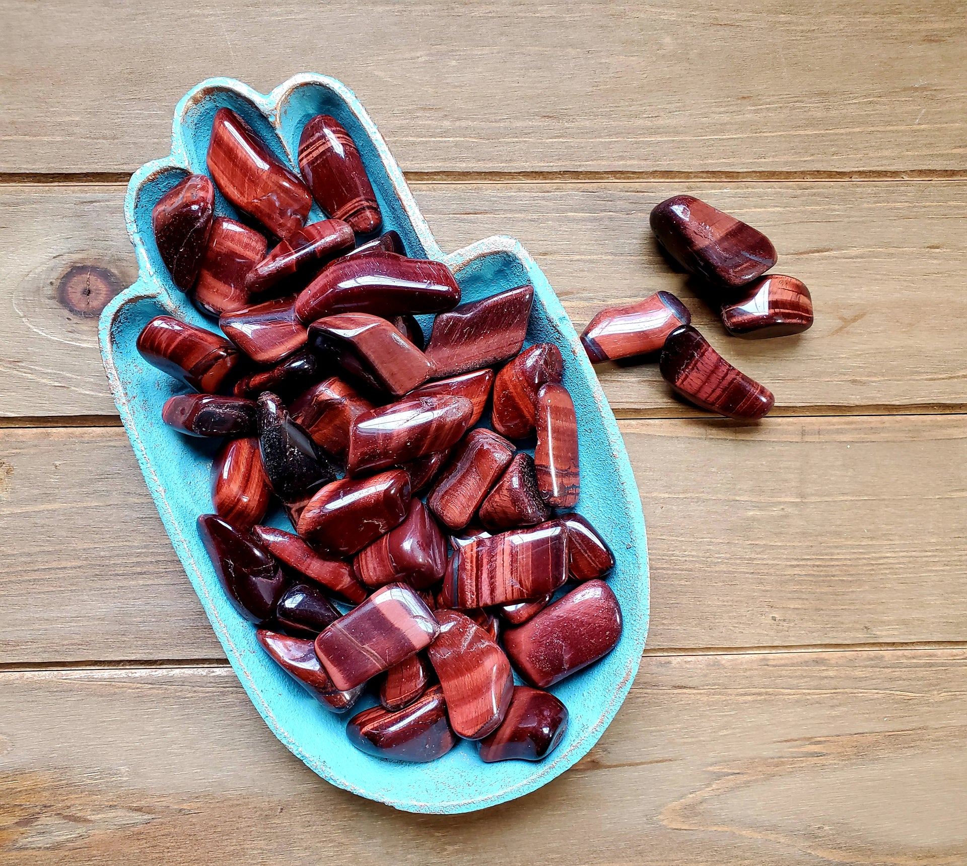 RED TIGER EYE TUMBLE