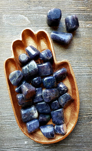 IOLITE TUMBLE