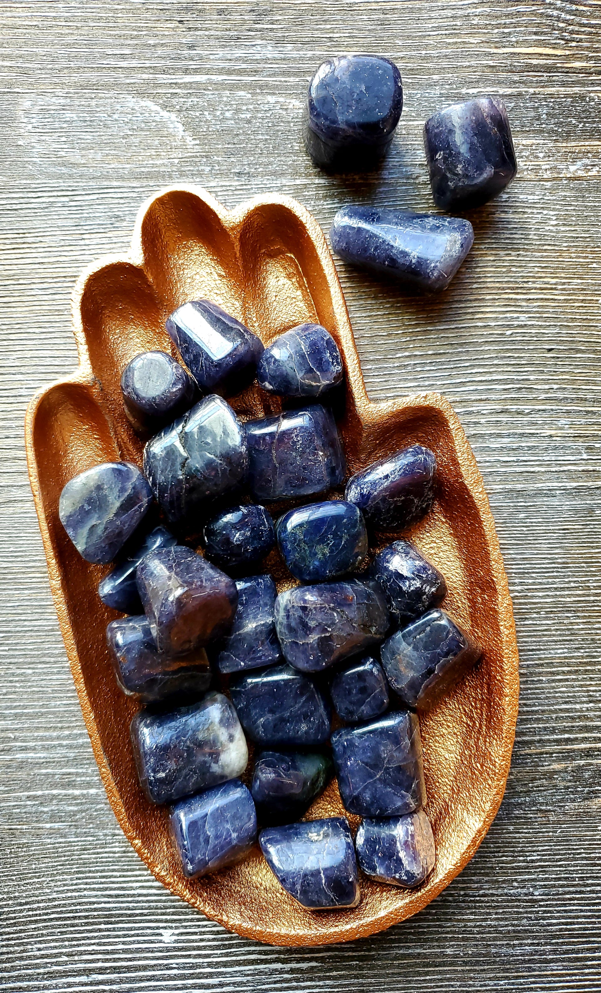 IOLITE TUMBLE