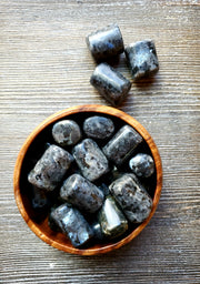 LARVIKITE TUMBLE