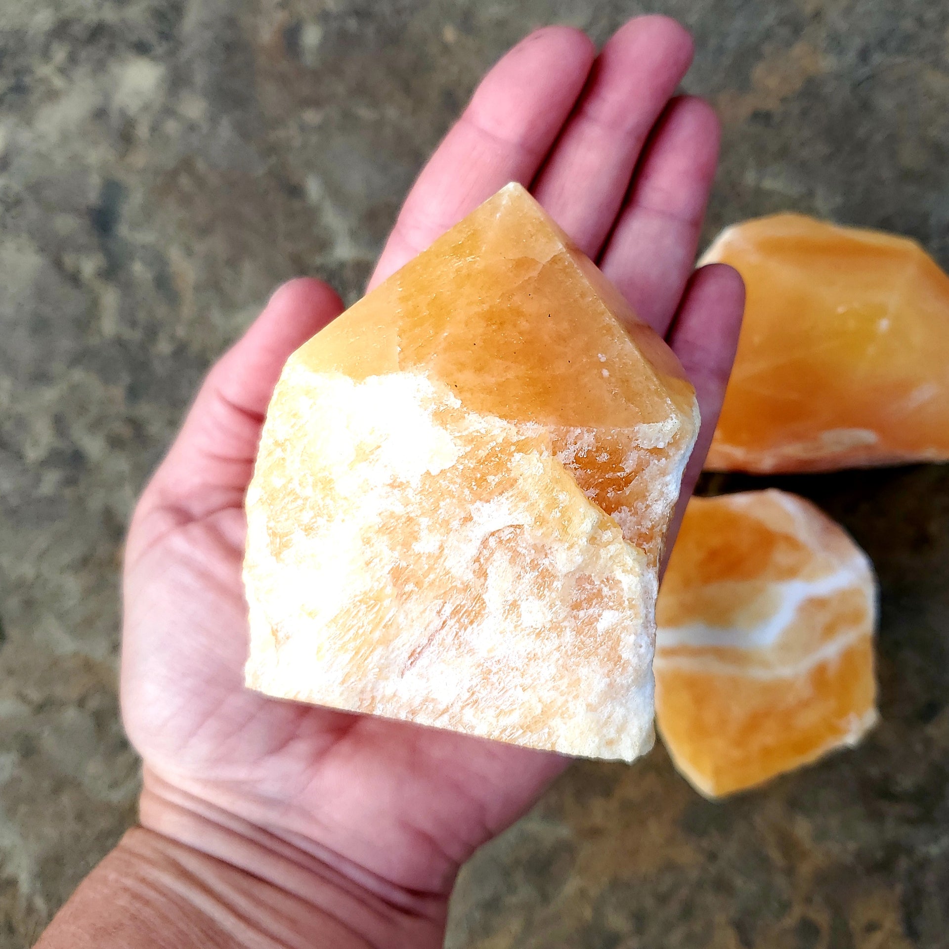 ORANGE CALCITE TOP POLISHED POINT