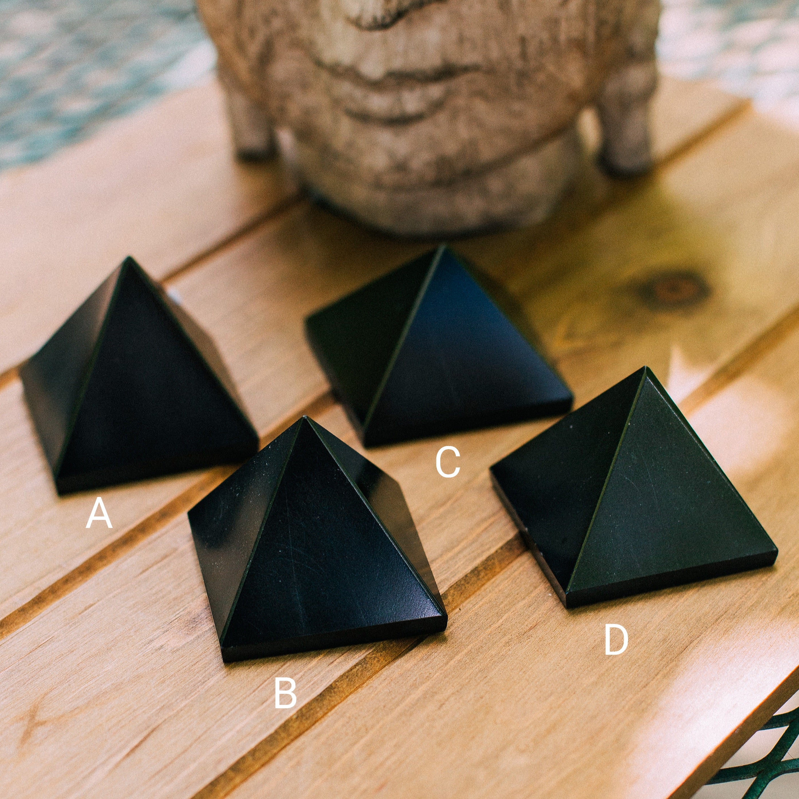 BLACK AGATE PYRAMID